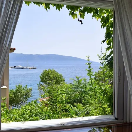 Seaside In Agia Effimia