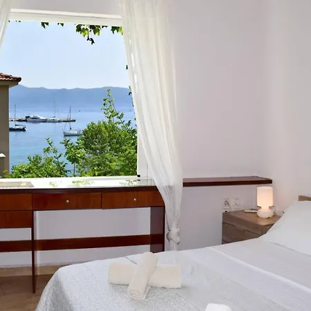 Seaside In Agia Effimia * Agia Efimia